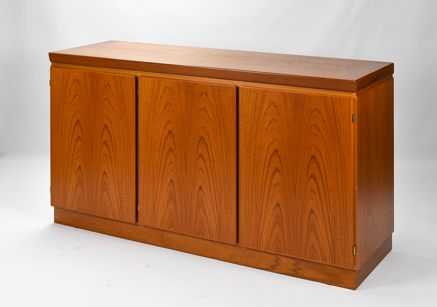 Skovby Danish Modern Teak Sideboard Credenza MCM