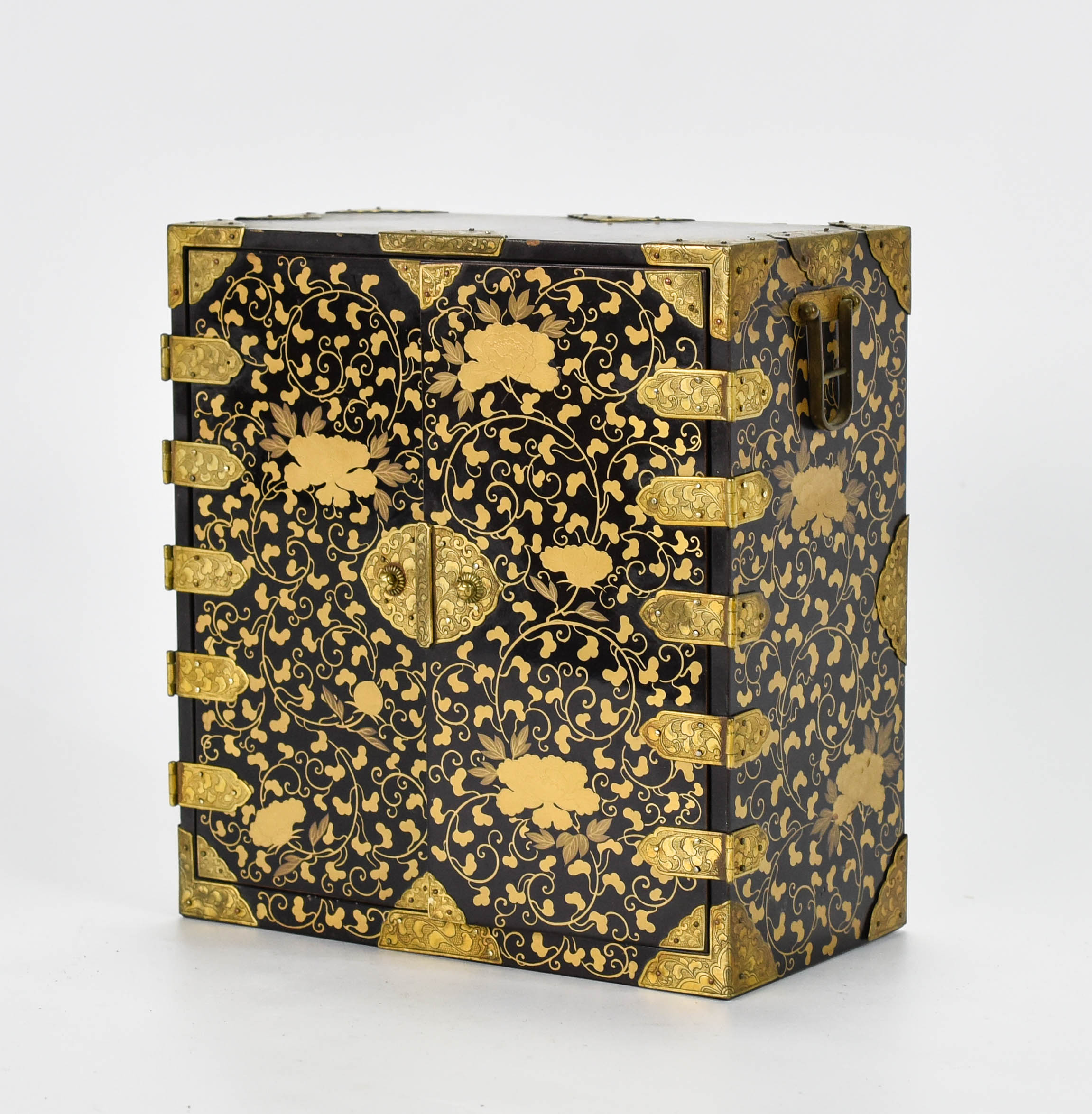 Fine Meiji Japanese Gold Lacquerware Jewelry Chest