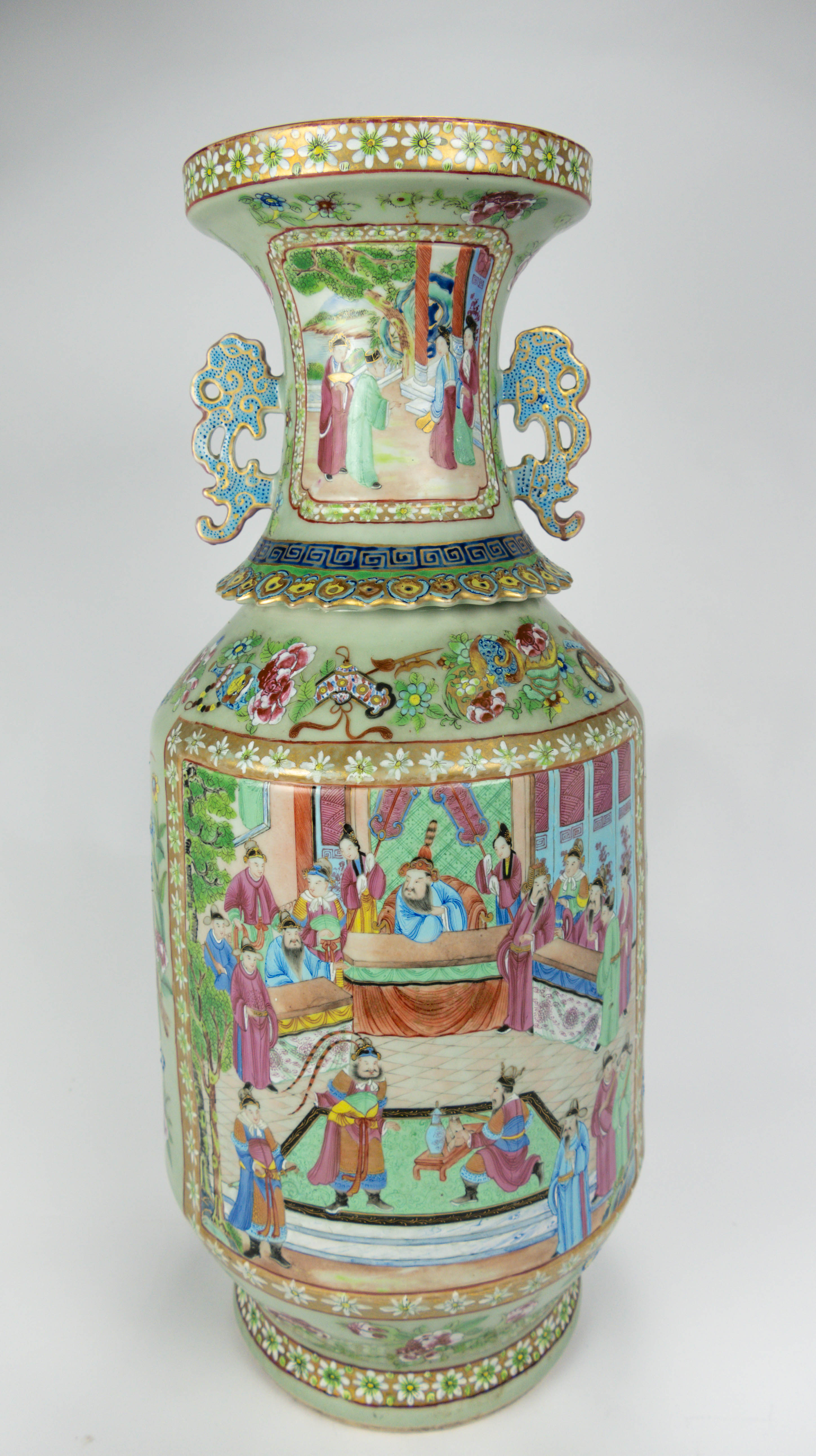 Antique Large Chinese Rose Medallion Temple Jar Vase