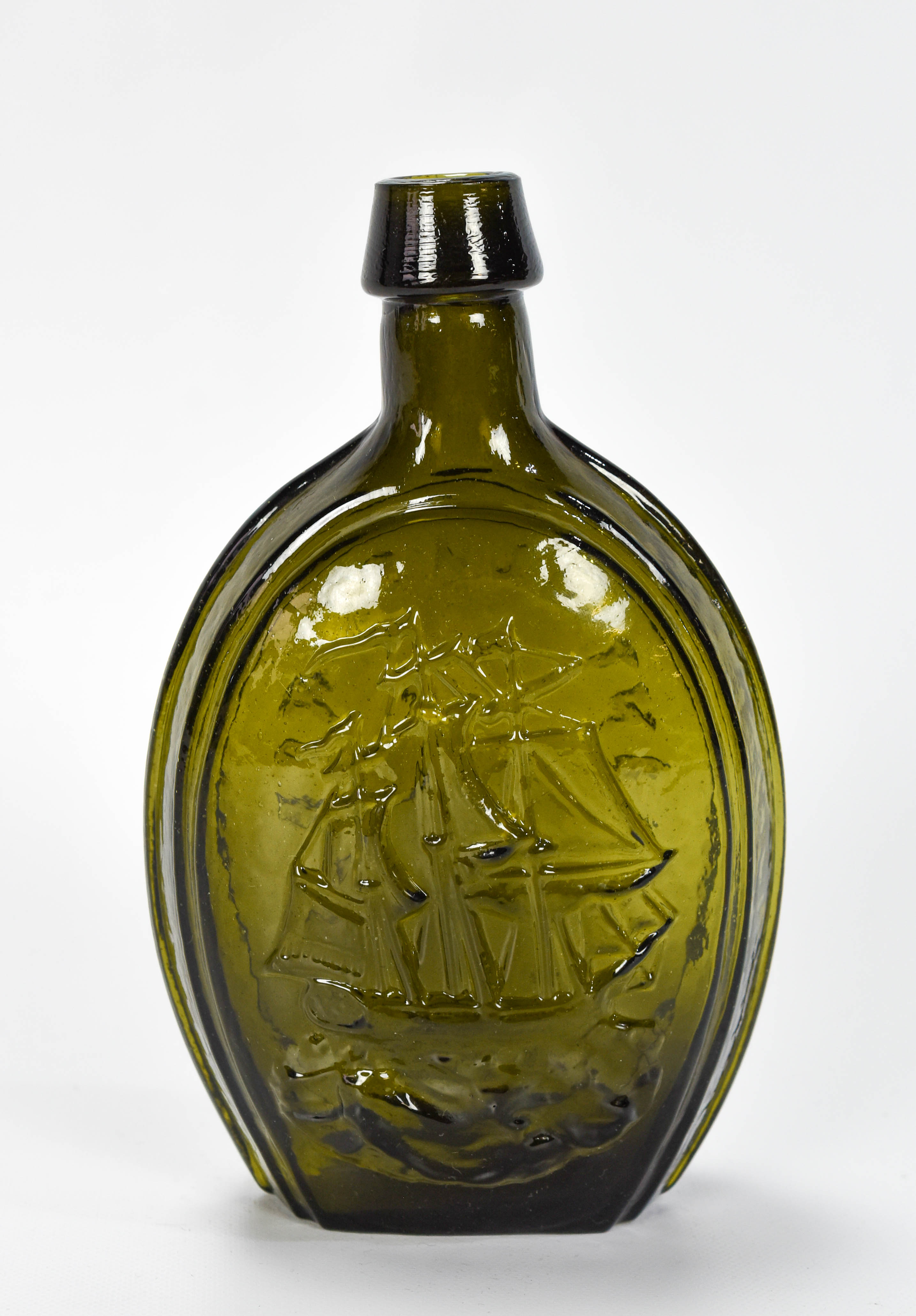 Albany Glass Works Clipper/Washington Pint Flask
