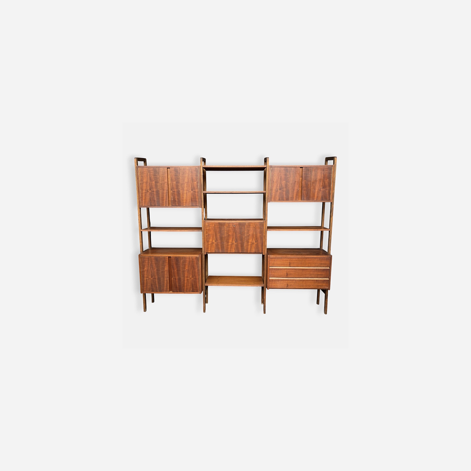 MCM Wall Unit