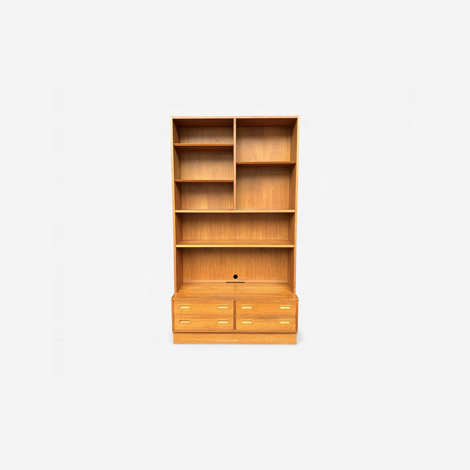 MCM Wall Unit